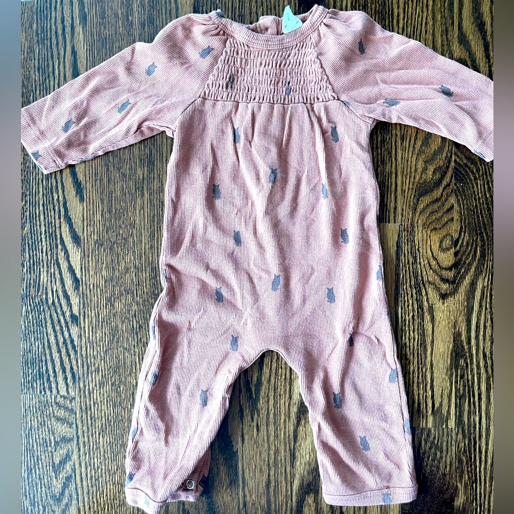 Kate Quinn romper. 6-12m